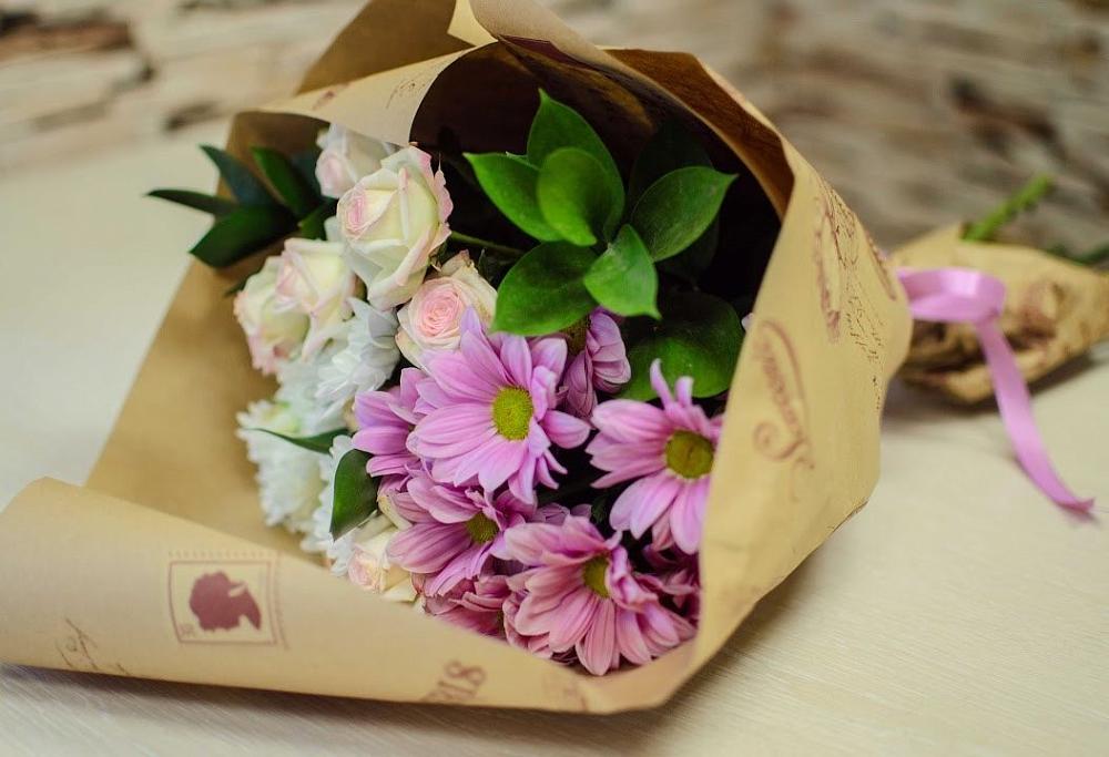 Букет цветов из: Розы и Хризантемы в Уразово