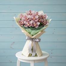 Букет цветов из:  Орхидеи и Розы в Уразово