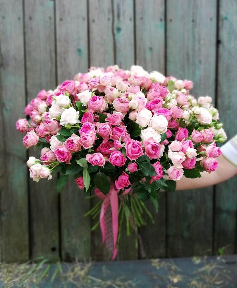 Букет Розовые кустовые розы Натали и Лав Лидия в Уразово