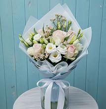 Букет цветов из:  Розы и Лизиантусы в Уразово