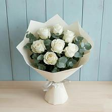 Букет Белые розы в Эвкалипте в Уразово