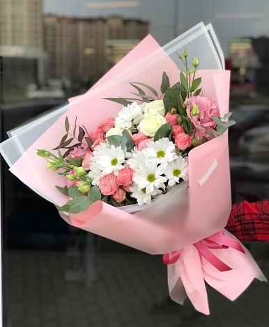 Букет цветов из: Розы, Лизиантусы и Хризантемы в Уразово